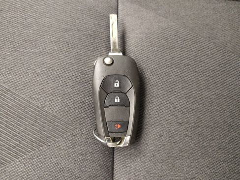 Used 2025 Chevrolet Trax LS FWD image 32