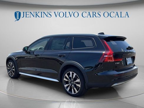 New 2026 Volvo V60 B5 Cross Country Ultra w/ Protection Package Premier AWD/4WD image 5