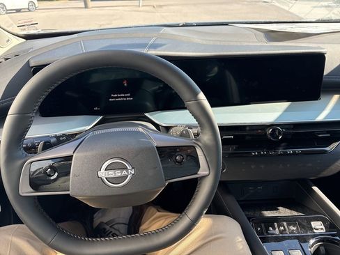 New 2025 Nissan Murano SL AWD/4WD image 17
