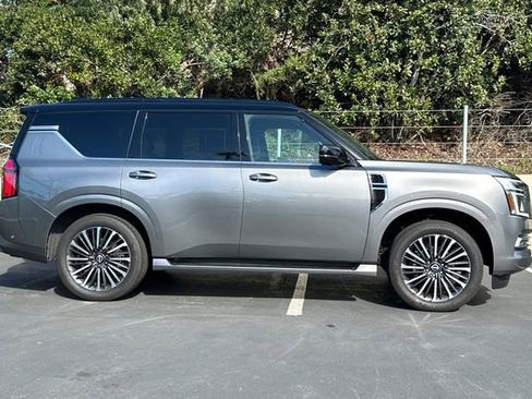 Used 2025 Nissan Armada Platinum Reserve image 6