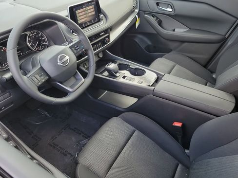 New 2026 Nissan Rogue SV FWD image 5