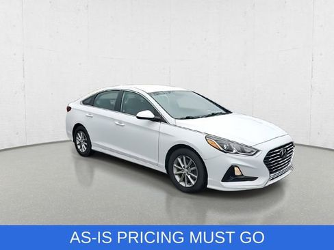 Used 2018 Hyundai Sonata SE image 2