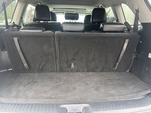 Used 2018 Toyota Highlander XLE FWD image 14