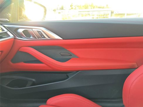 Used 2025 BMW M4 Coupe w/ Executive Package image 17