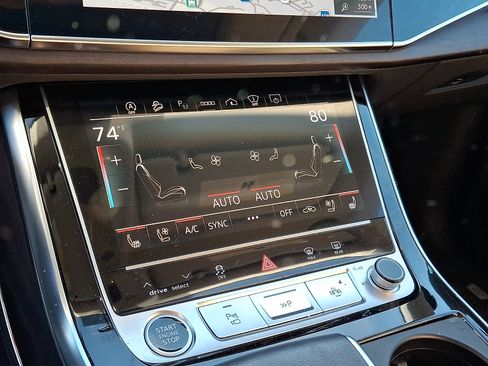 Used 2023 Audi Q8 Prestige image 18