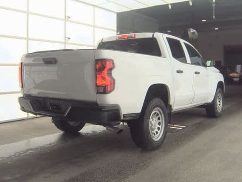 Used 2023 Chevrolet Colorado W/T image 2