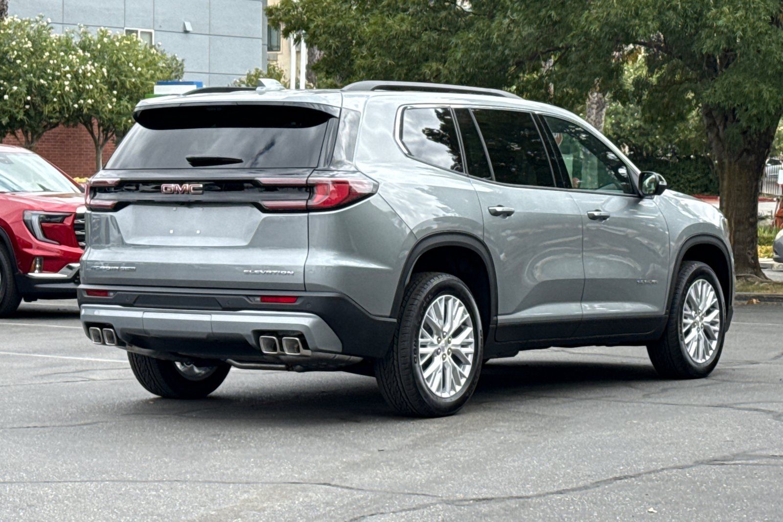 New 2027 GMC Acadia Elevation w/ Elevation Premium Package AWD/4WD image 5