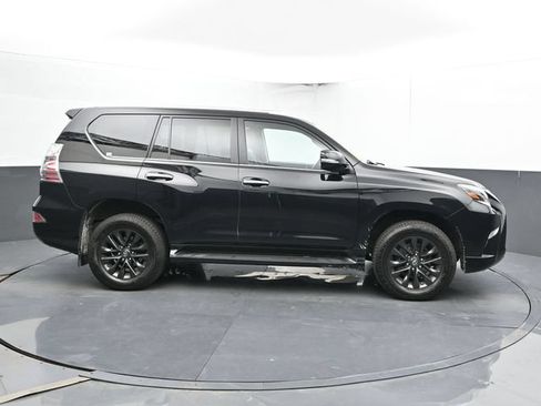 Used 2023 Lexus GX 460 Premium w/ Premium Package AWD/4WD image 4