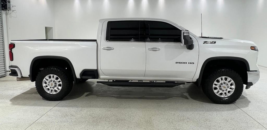 Used 2024 Chevrolet Silverado 2500 LTZ w/ LTZ Convenience Package AWD/4WD image 6