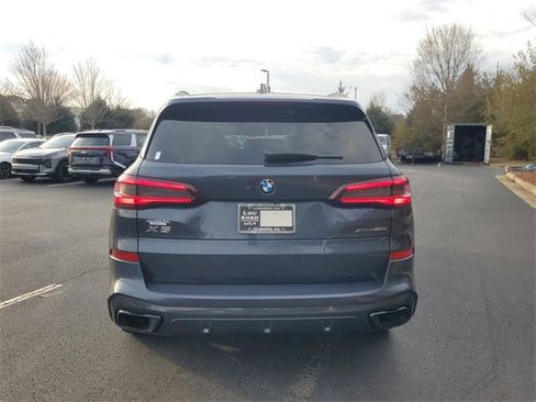 Used 2022 BMW X5 xDrive40i w/ M Sport Package image 5