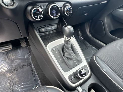 Certified 2026 Hyundai Venue SEL FWD image 30
