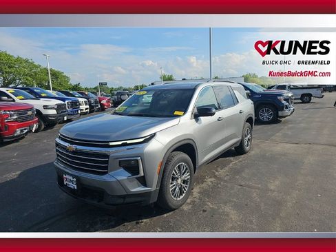 Used 2024 Chevrolet Traverse LT AWD/4WD image 10