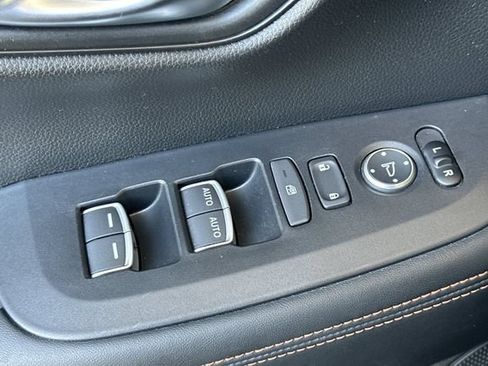 Used 2023 Honda HR-V Sport image 12