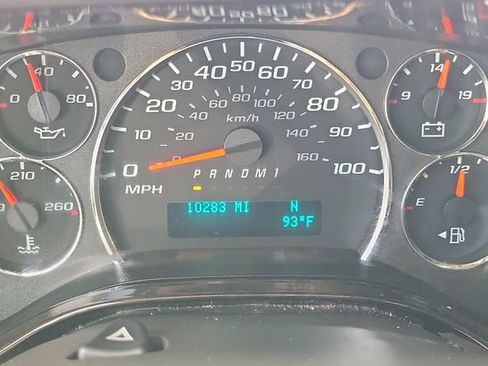Used 2020 GMC Savana 2500 Extended w/ Enhanced Convenience Package RWD image 17