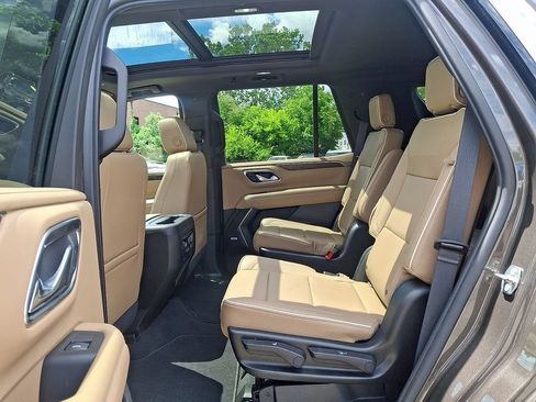 Certified 2021 Chevrolet Tahoe Premier w/ Premium Package AWD/4WD image 8