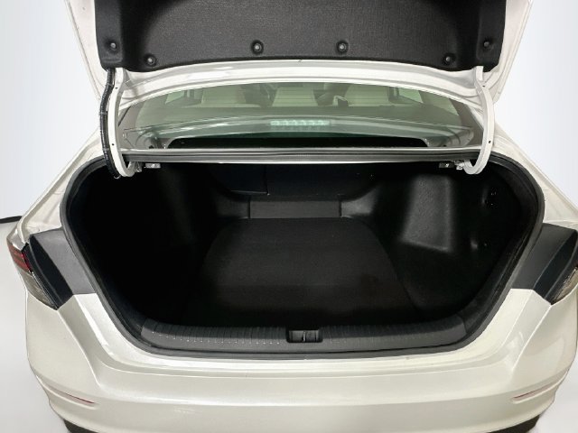Used 2025 Honda Accord SE image 31