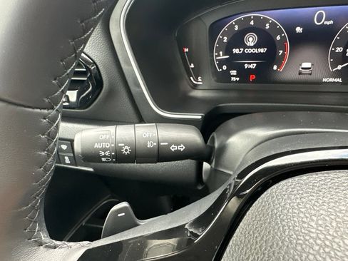 Used 2025 Honda Pilot Elite image 56