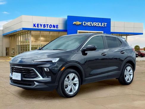 Used 2025 Buick Encore GX Preferred AWD/4WD image 3