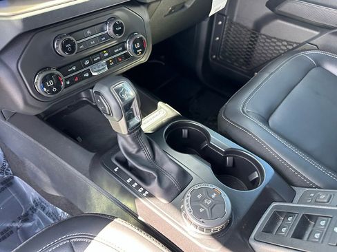 Used 2025 Ford Bronco Outer Banks image 15