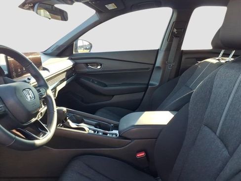 Used 2024 Honda Accord Sport image 8