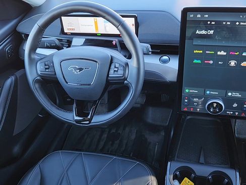 Certified 2023 Ford Mustang Mach-E Select w/ Comfort Package Lite image 6