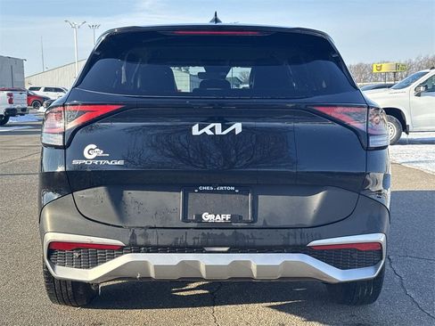 Used 2023 Kia Sportage EX image 7