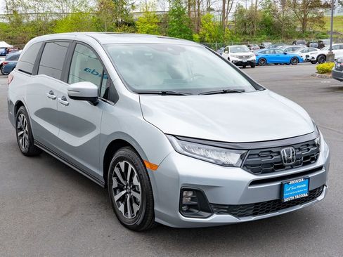 New 2026 Honda Odyssey EX-L image 4