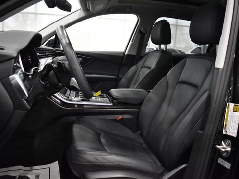 Used 2022 Audi Q7 3.0T Premium w/ Convenience Package image 28