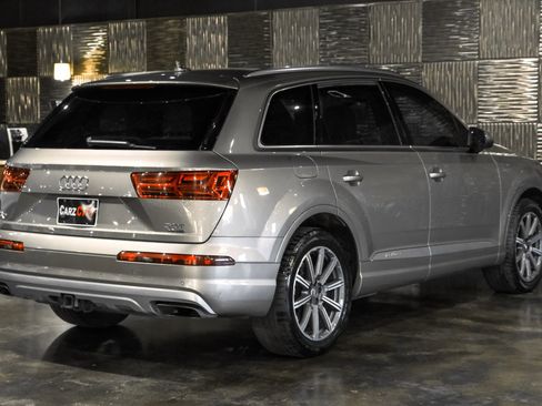 Used 2017 Audi Q7 3.0T Prestige w/ Prestige Package image 10