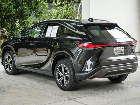 Used 2024 Lexus RX 350 FWD w/ Technology Package image 4