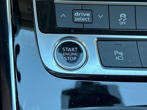 Certified 2023 Audi Q8 Premium Plus w/ Premium Plus Package image 22