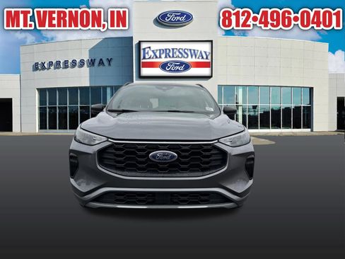 Used 2024 Ford Escape ST-Line image 4