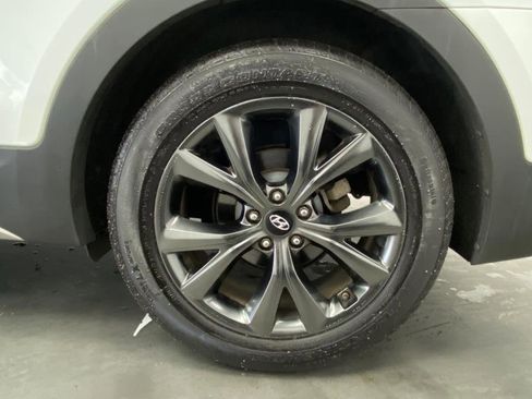 Used 2017 Hyundai Santa Fe Sport w/ 2.0T Ultimate Tech Package 05 AWD/4WD image 18