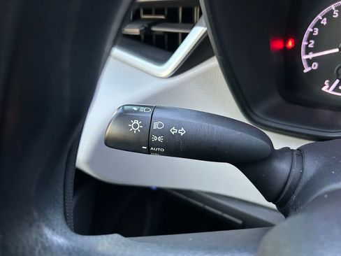 Used 2022 Toyota Corolla LE FWD image 21