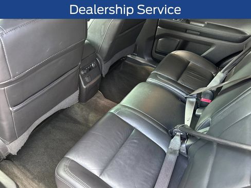 Used 2014 Ford Explorer XLT w/ Equipment Group 202A AWD/4WD image 16