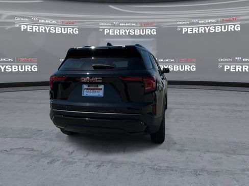 Used 2025 GMC Terrain Elevation w/ Elevation Premium Package FWD image 7
