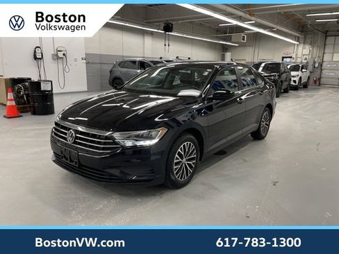 Used 2019 Volkswagen Jetta SE image 1