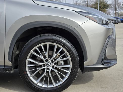 Certified 2022 Lexus NX 350h AWD image 8