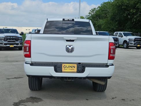 Used 2021 RAM 2500 Laramie AWD/4WD image 4