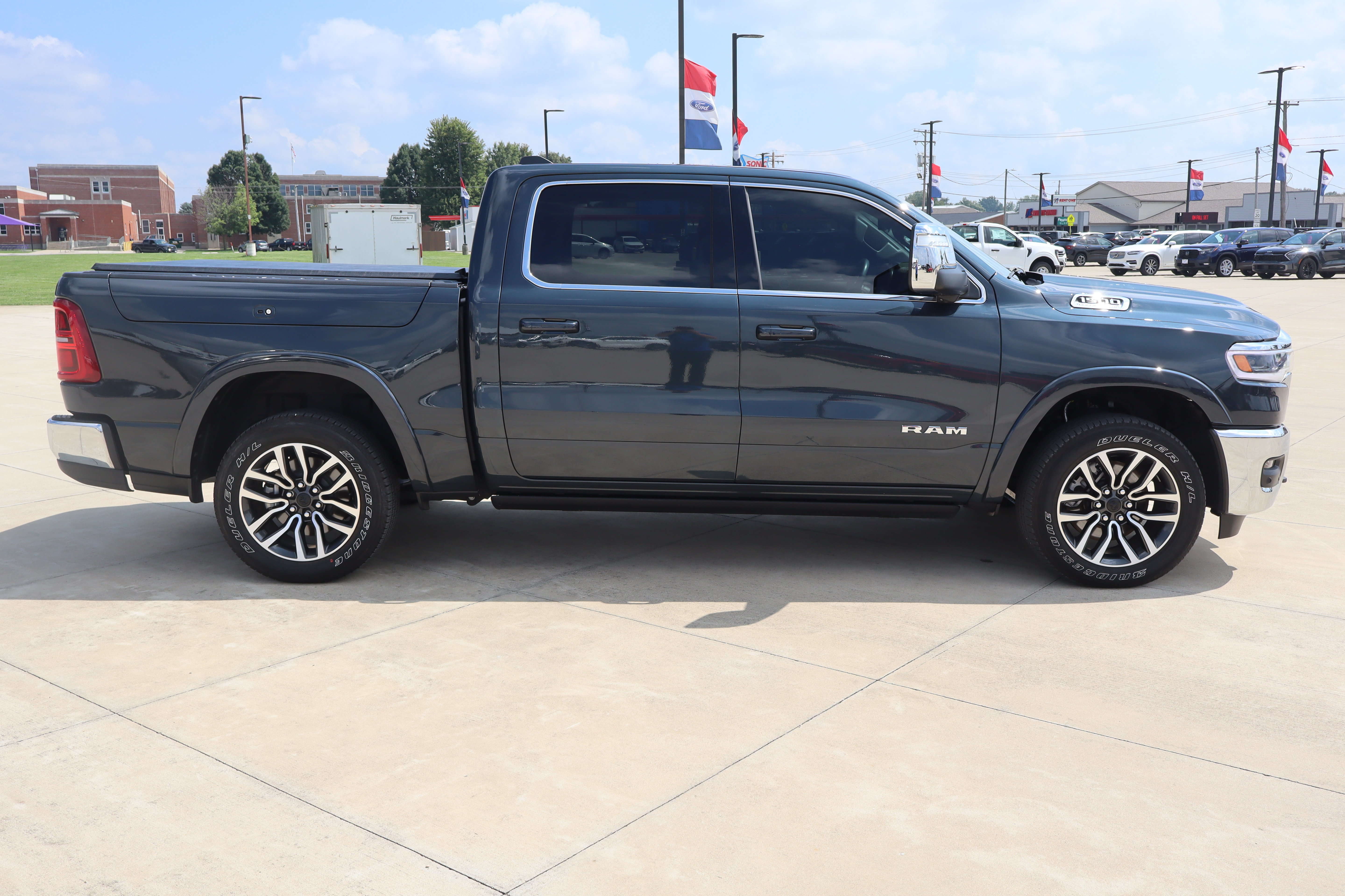Used 2026 RAM 1500 Limited w/ Trailer Tow Group AWD/4WD image 4