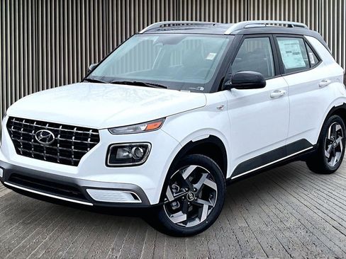 New 2026 Hyundai Venue SEL image 2