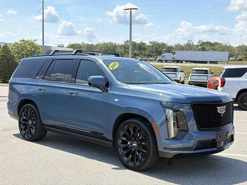 Used 2025 Cadillac Escalade Sport Platinum w/ LPO, ONYX Package AWD/4WD image 7