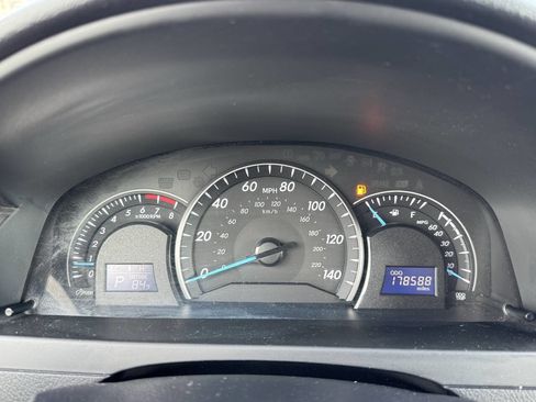 Used 2012 Toyota Camry LE image 44