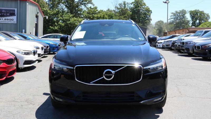 Used 2021 Volvo XC60 T5 Momentum w/ Protection Package Premier FWD image 2