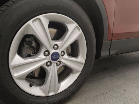 Used 2016 Ford Escape SE image 31