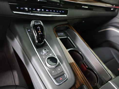 Used 2023 Cadillac Escalade Luxury image 20