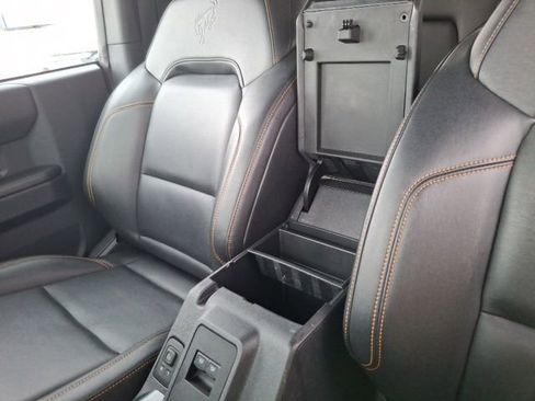 Used 2024 Ford Bronco Badlands image 20