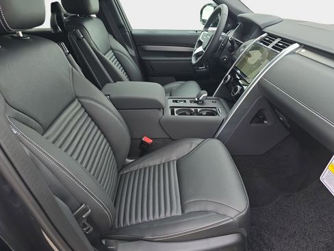 New 2026 Land Rover Discovery Limited Edition image 10