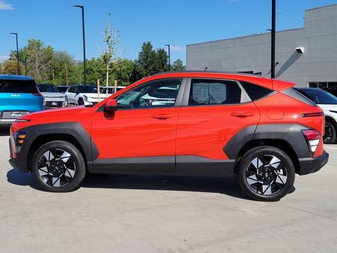 Used 2024 Hyundai Kona SEL AWD/4WD image 2