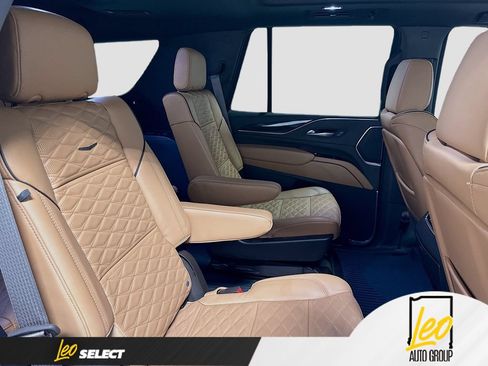 Used 2023 Cadillac Escalade Sport w/ LPO, ONYX Package AWD/4WD image 33